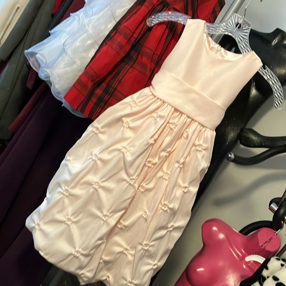 Little girls, beautiful party dress size 4, Cinderella